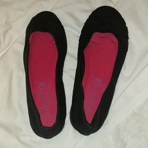Black flats